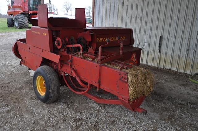 Image of New Holland 315 equipment image 3