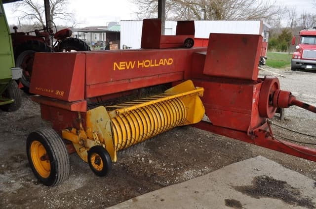 Image of New Holland 315 equipment image 1