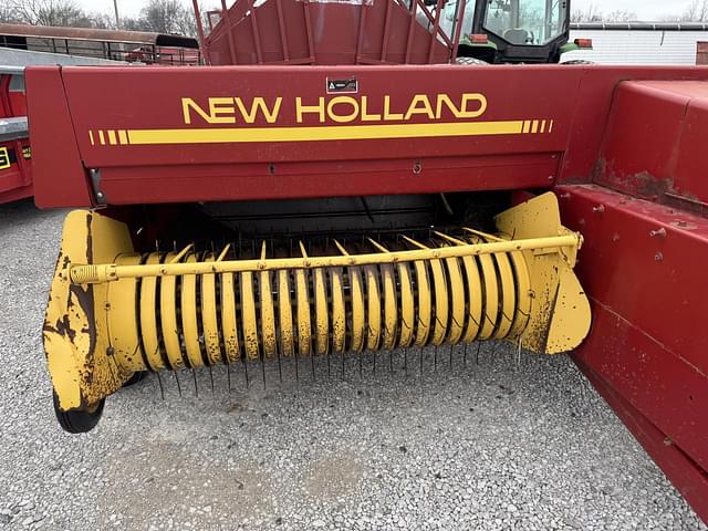 Image of New Holland 316 equipment image 3