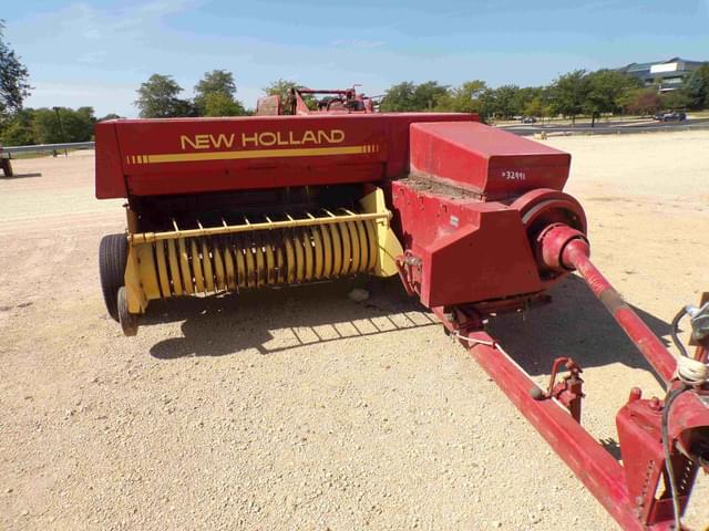 Image of New Holland 316 equipment image 2