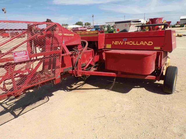 Image of New Holland 316 equipment image 4