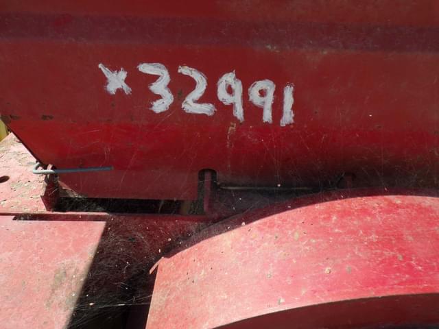 Image of New Holland 316 equipment image 1