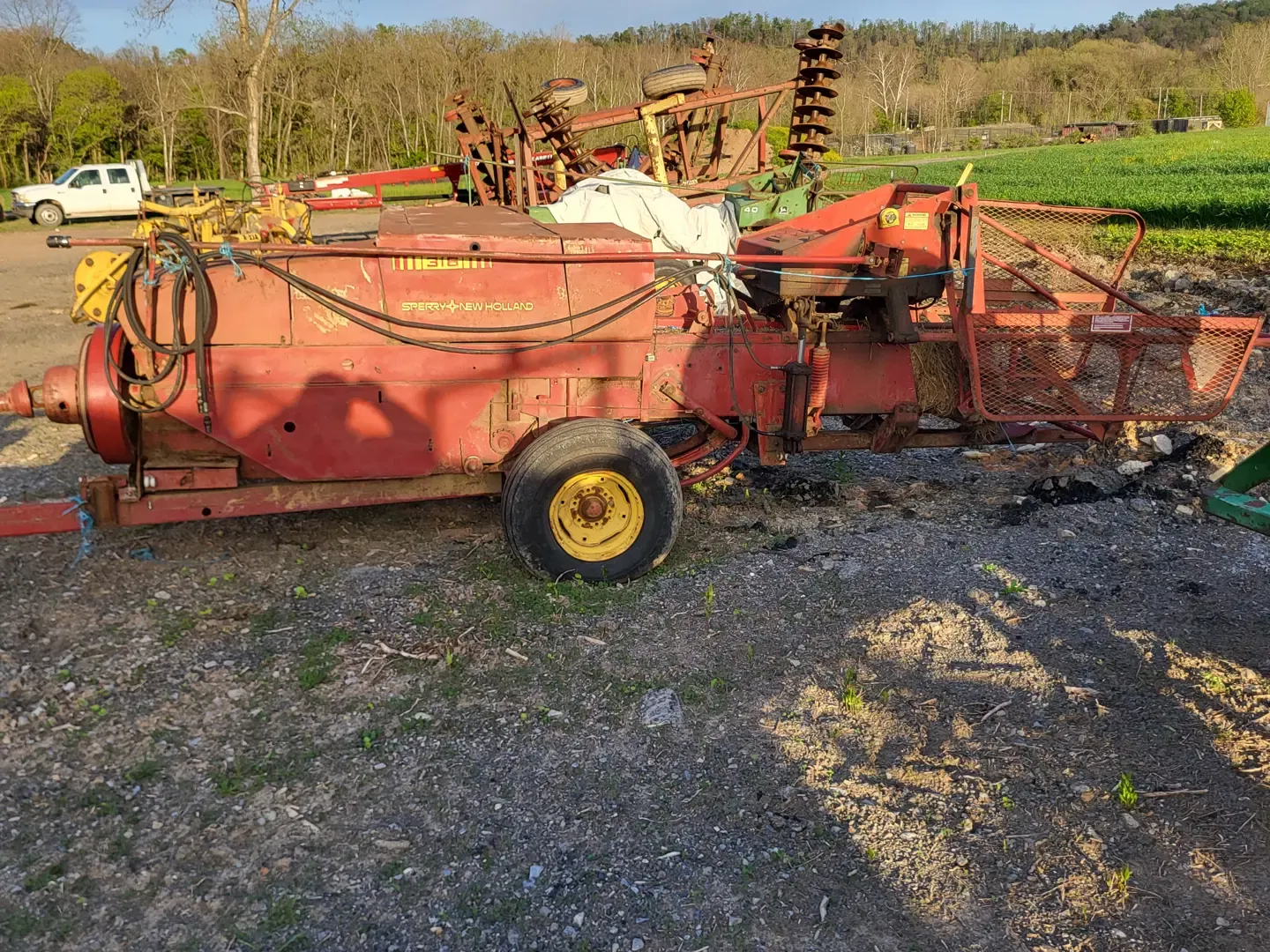 New Holland 316 Equipment Image0