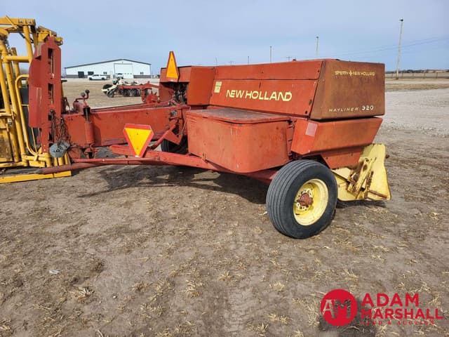 Image of New Holland 320 equipment image 2