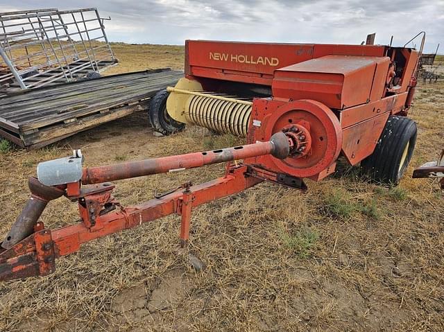 Image of New Holland 320 equipment image 1