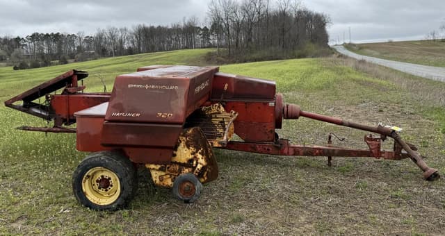 Image of New Holland 320 equipment image 2