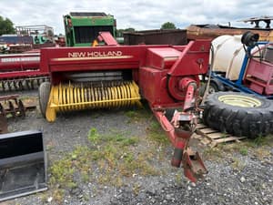 New Holland 326 Image