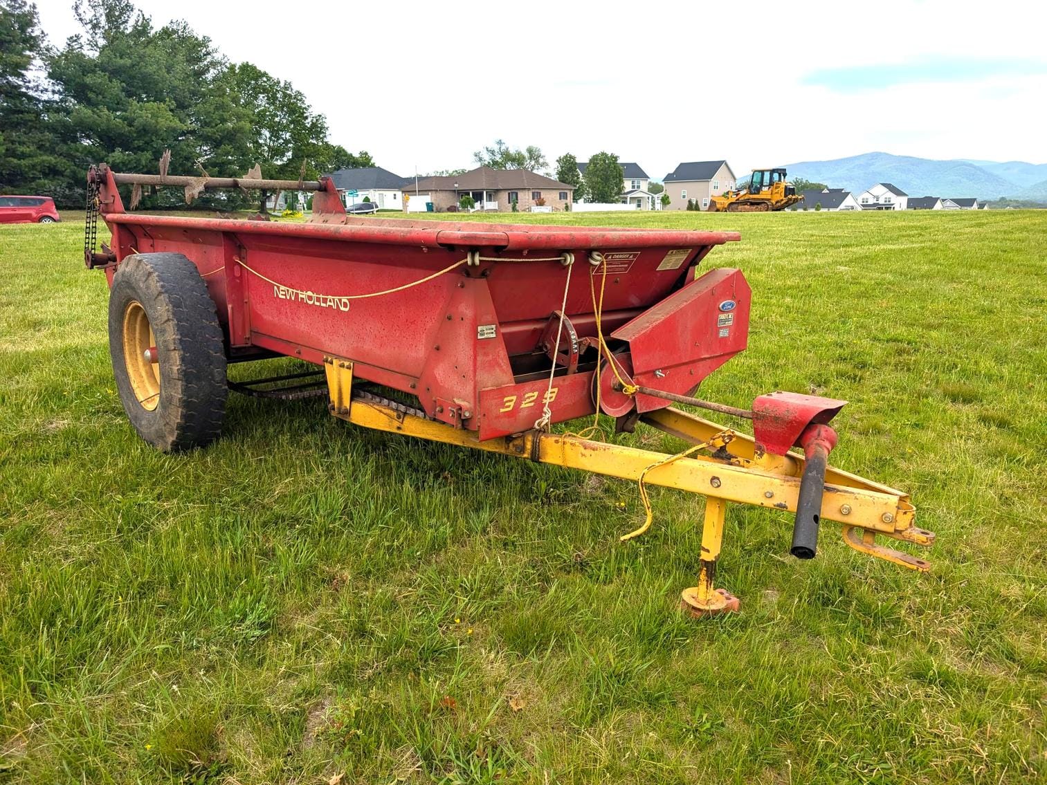 New Holland 329 Equipment Image0
