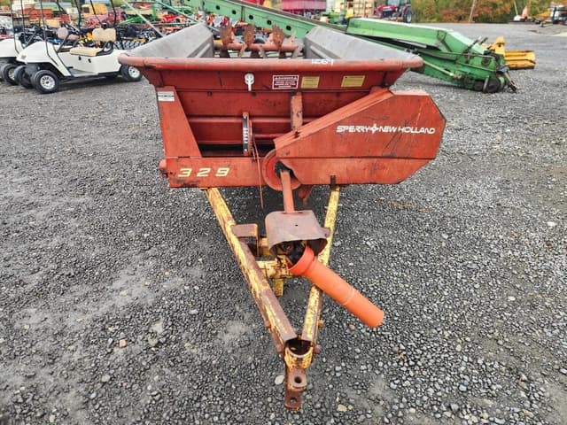 Image of New Holland 329 equipment image 1