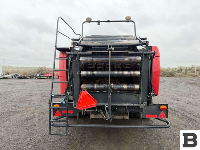 Image of New Holland Big Baler 340 equipment image 3