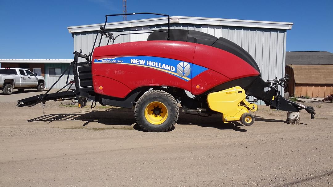 Image of New Holland Big Baler 340 Primary image