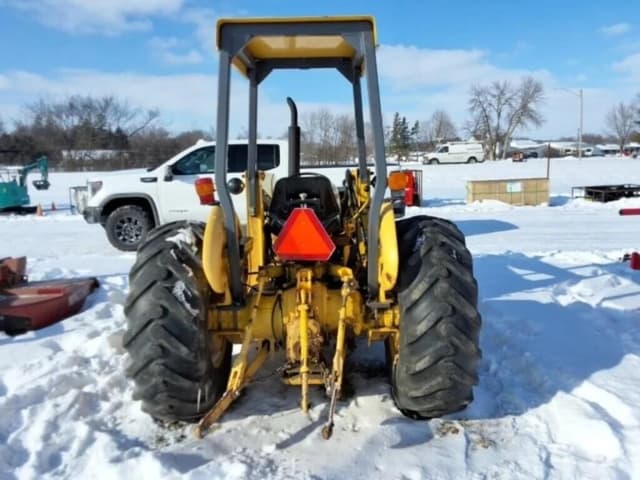 Image of New Holland 345D equipment image 3