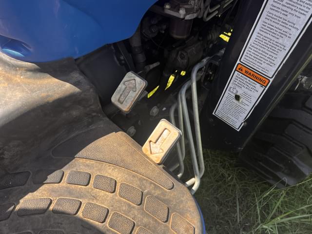 Image of New Holland TC35DA equipment image 4