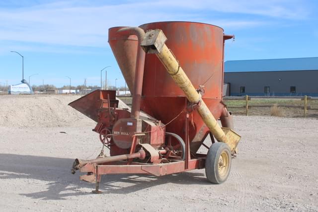 Image of New Holland 350 equipment image 1