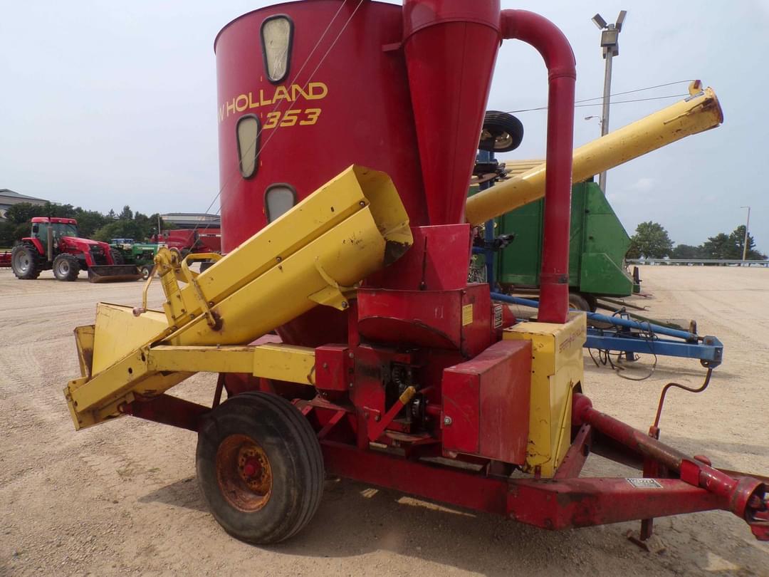 Image of New Holland 353 Primary image