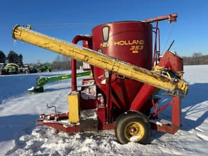 New Holland 353 Image