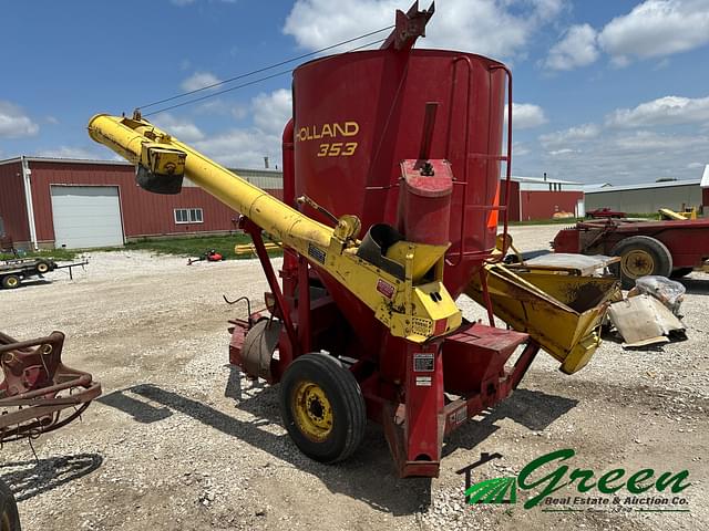 Image of New Holland 353 equipment image 2
