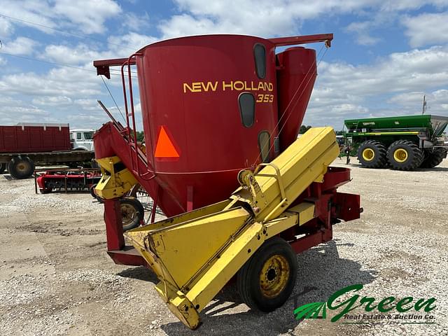 Image of New Holland 353 equipment image 4