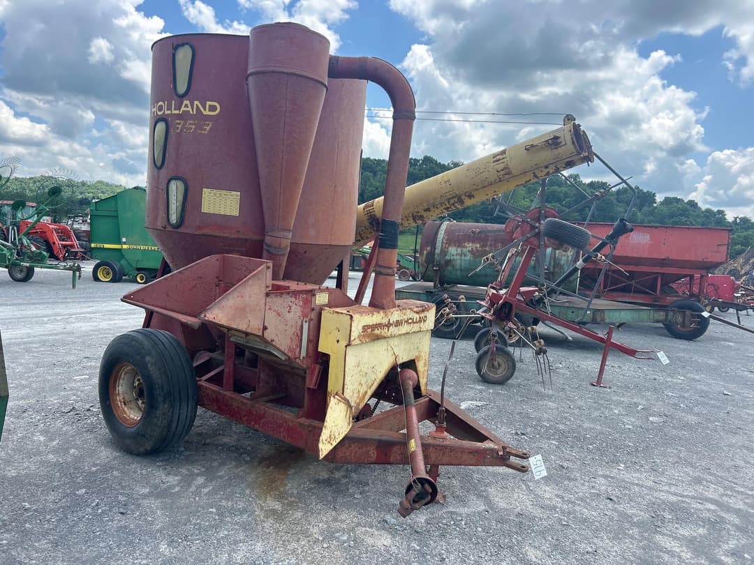 Image of New Holland 353 Primary image