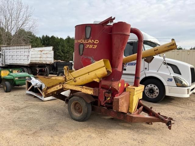 Image of New Holland 353 equipment image 1