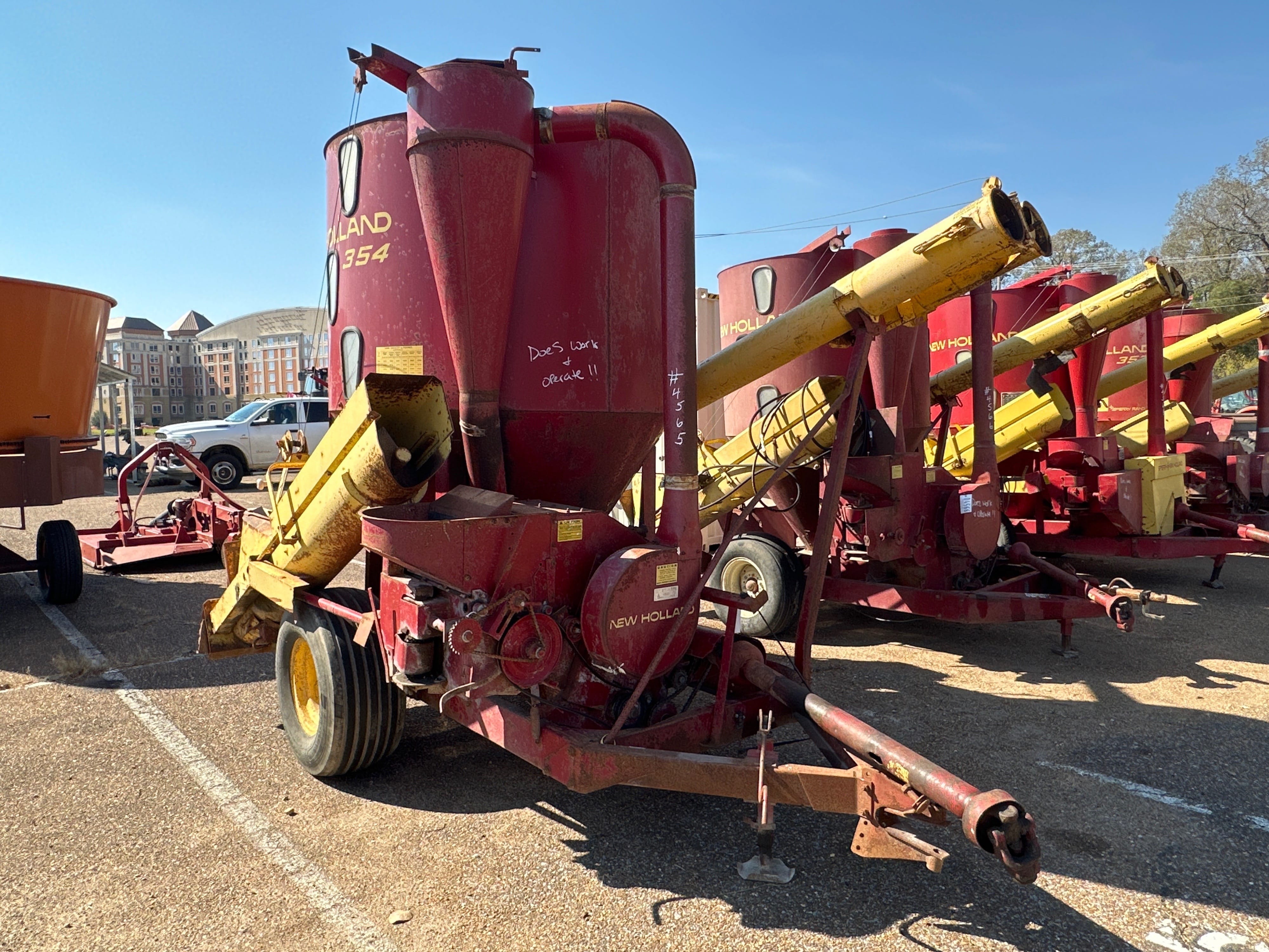 Main image New Holland 354