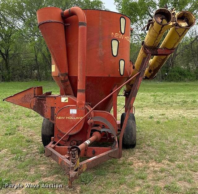 Image of New Holland 354 equipment image 1
