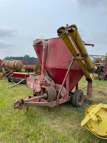 Main image New Holland 354