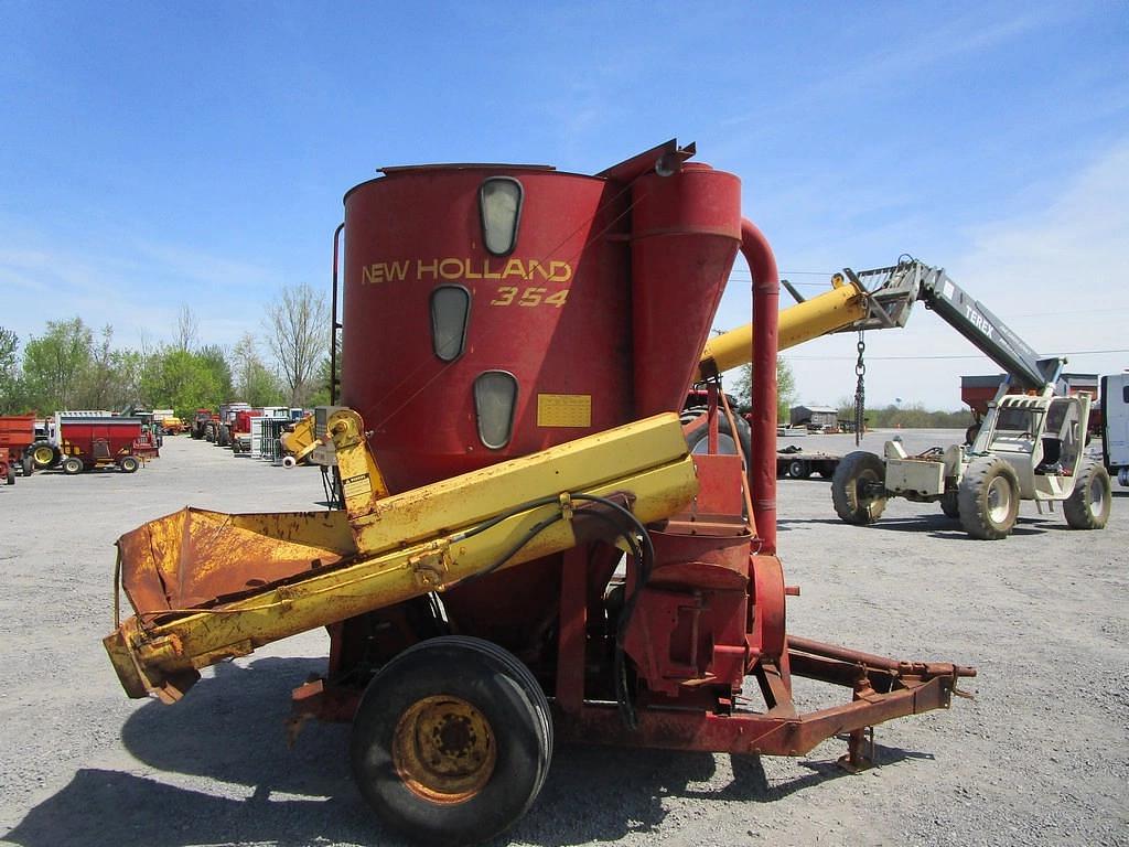 Image of New Holland 354 Primary image