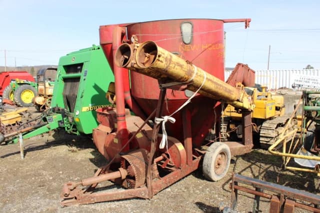 Image of New Holland 354 equipment image 1