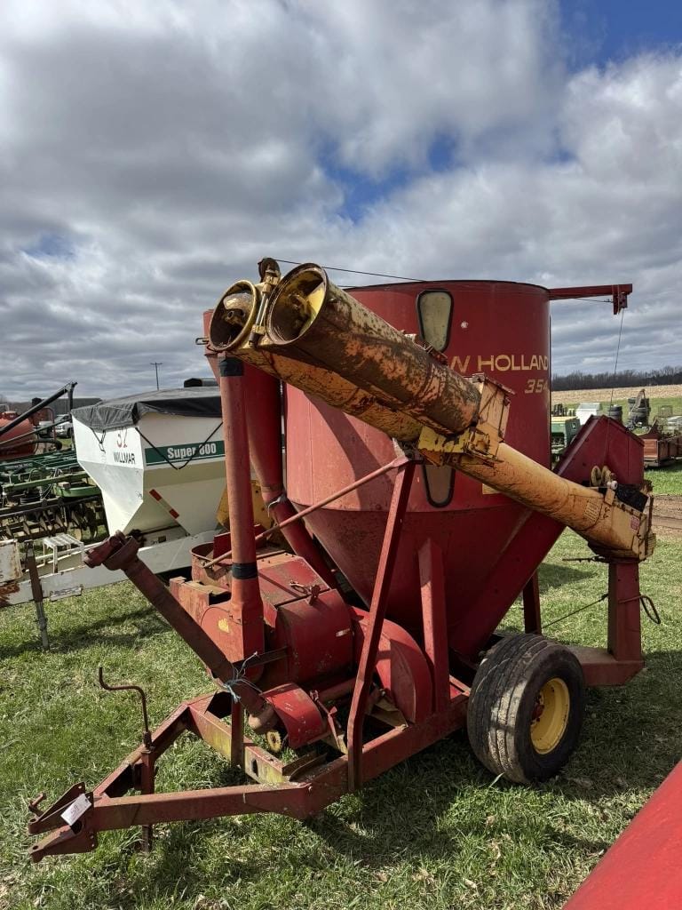 New Holland 354 Equipment Image0
