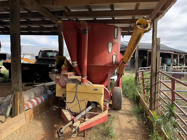 Image of New Holland 355 equipment image 1