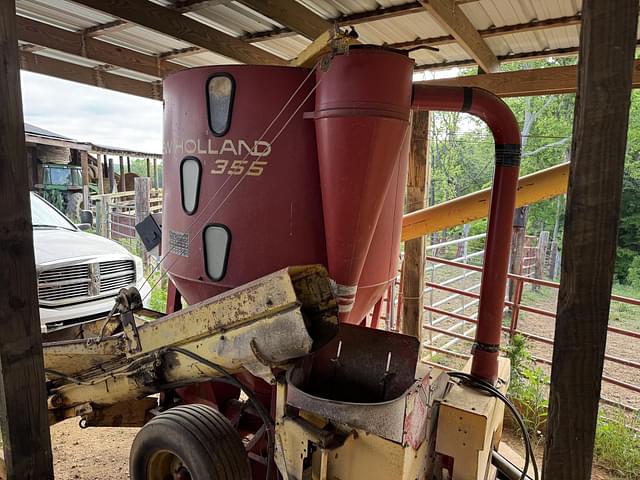 Image of New Holland 355 equipment image 4