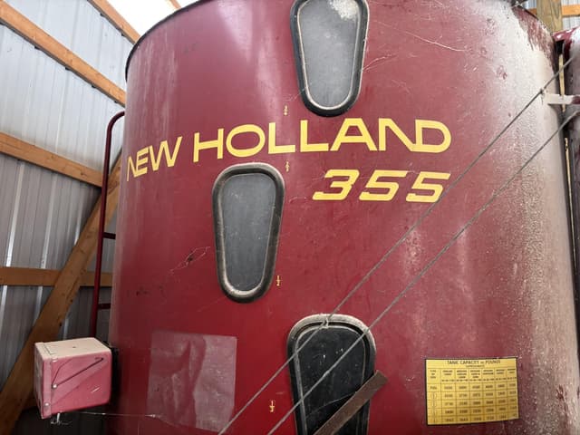 Image of New Holland 355 equipment image 2