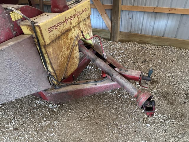 Image of New Holland 355 equipment image 3