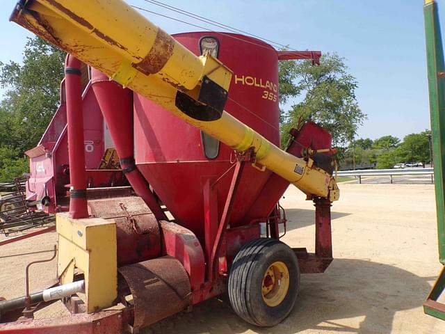 Image of New Holland 355 equipment image 3
