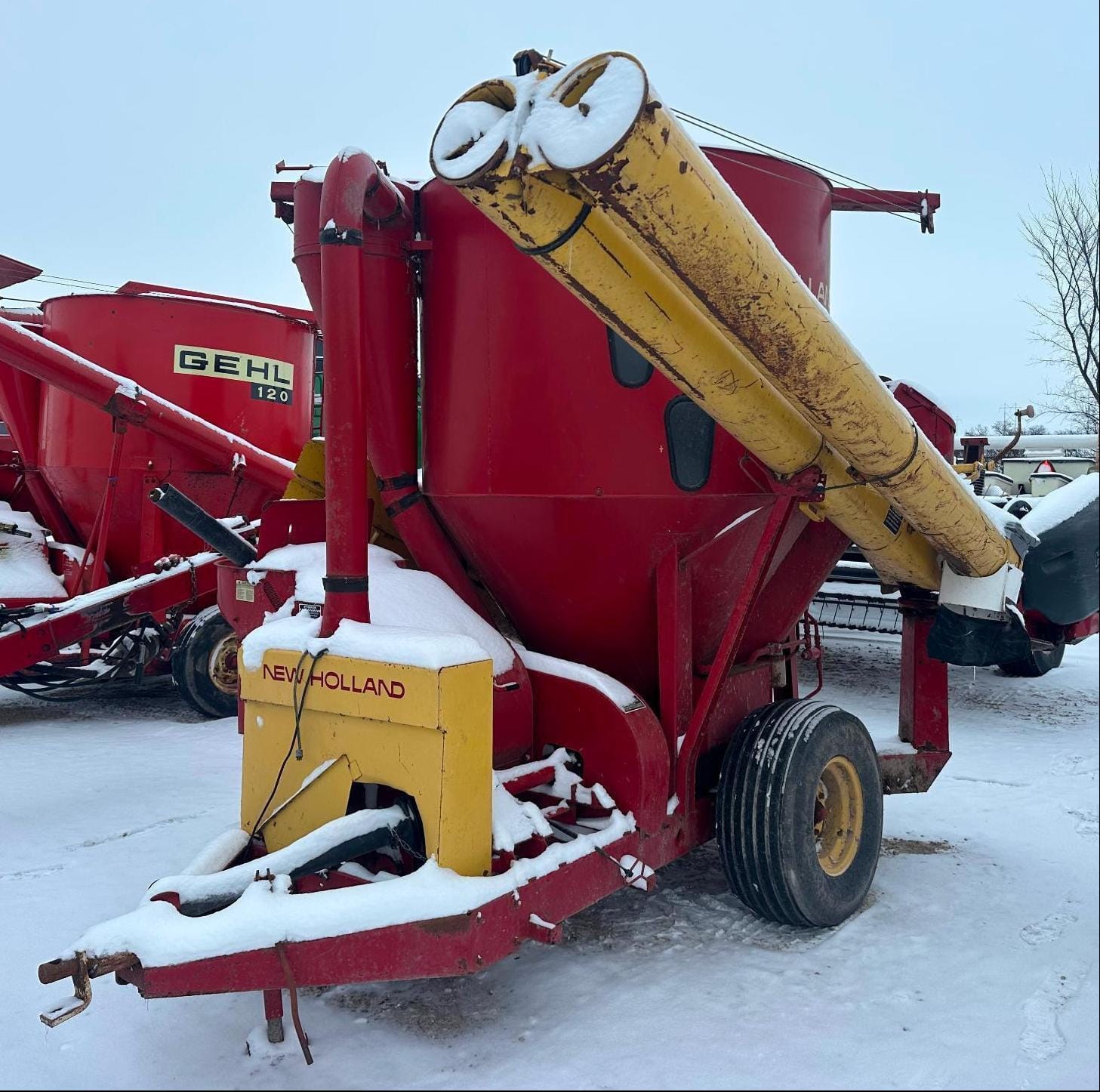 New Holland 355 Equipment Image0