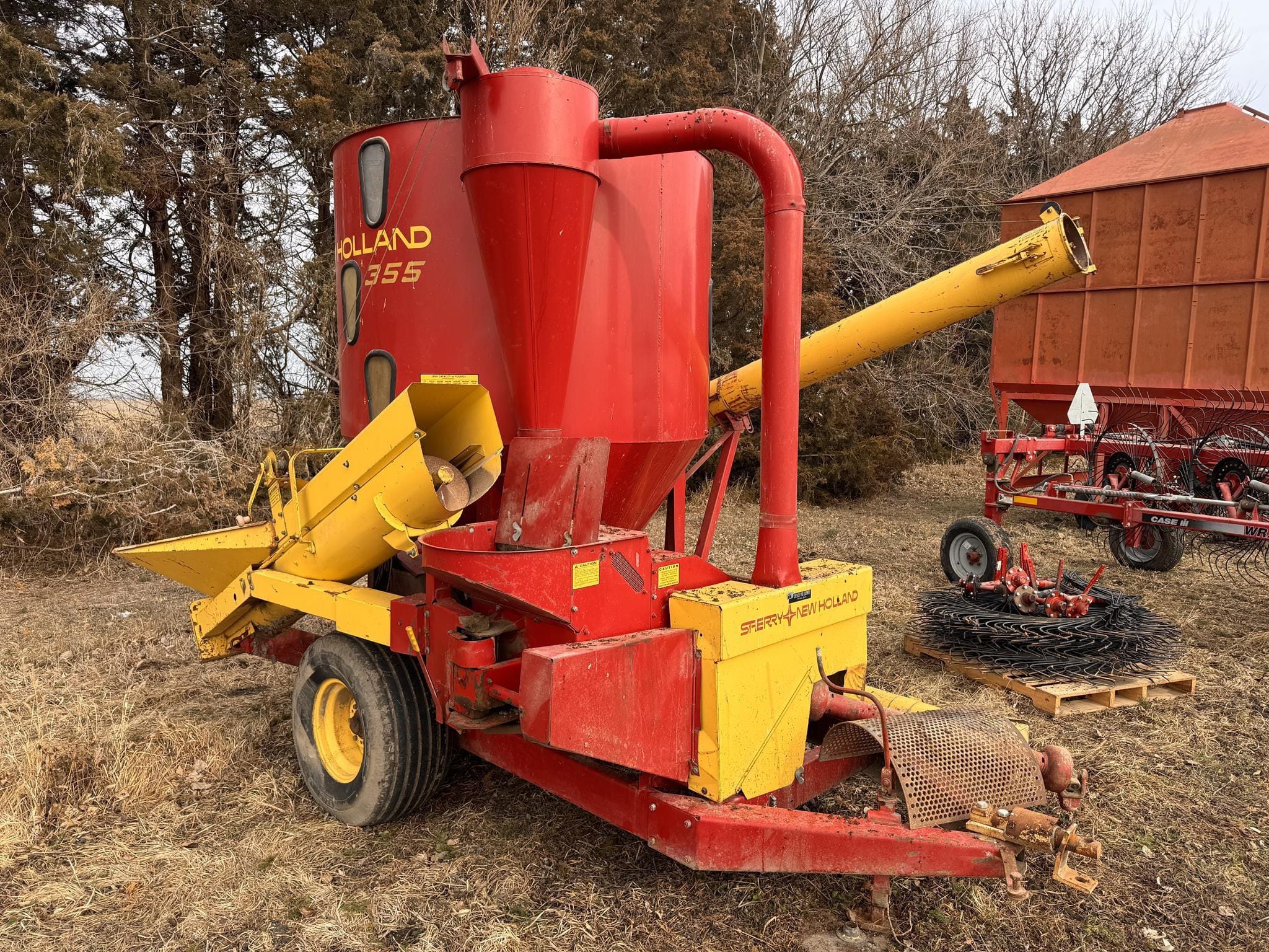 New Holland 355 Equipment Image0