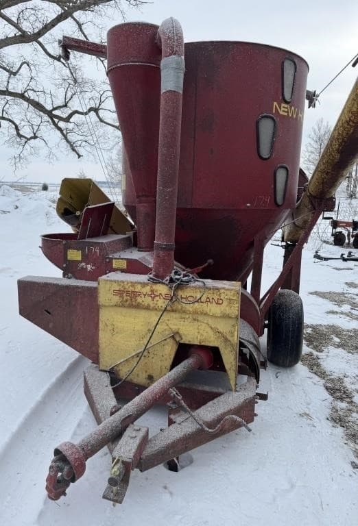 Image of New Holland 355 equipment image 1