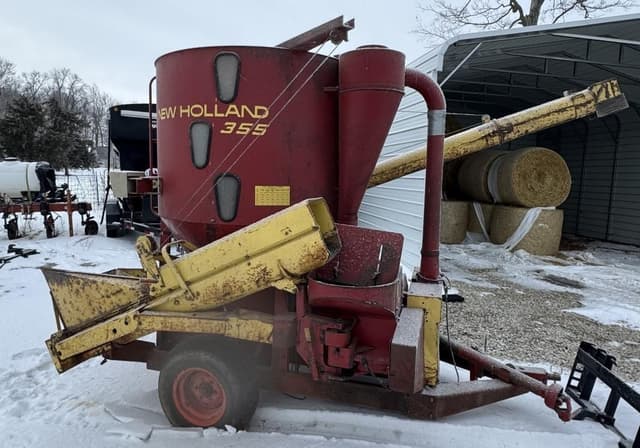 Image of New Holland 355 equipment image 3