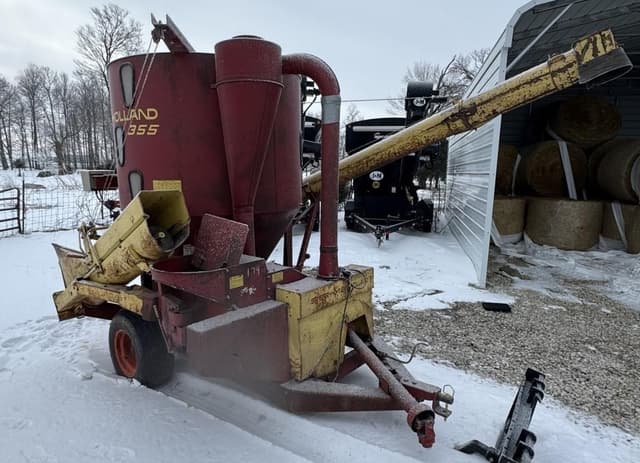 Image of New Holland 355 equipment image 2