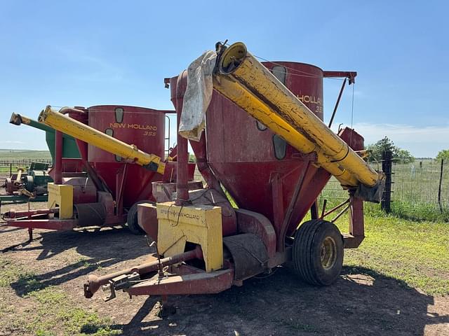 Image of New Holland 355 equipment image 1