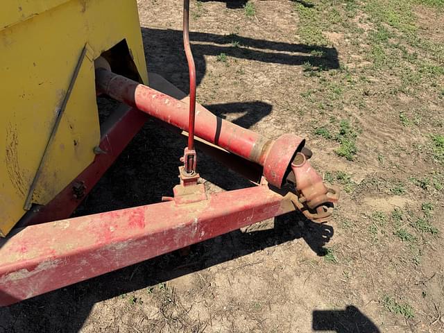 Image of New Holland 355 equipment image 3