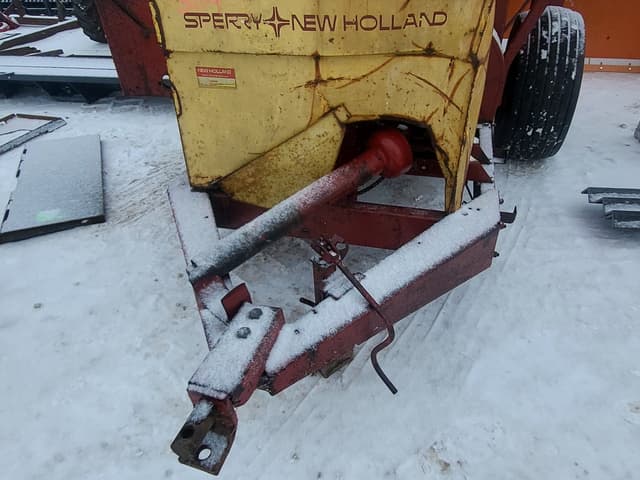 Image of New Holland 355 equipment image 2