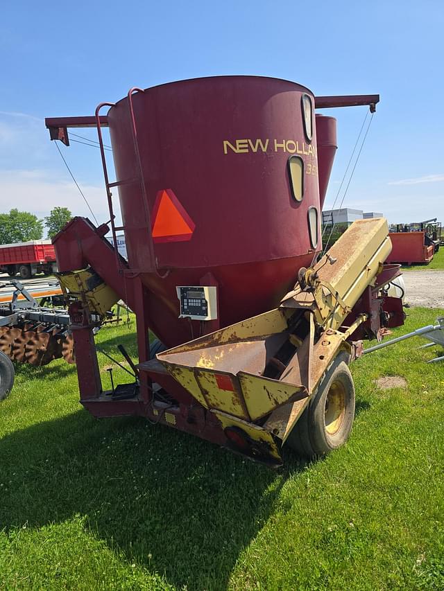 Image of New Holland 355 equipment image 3