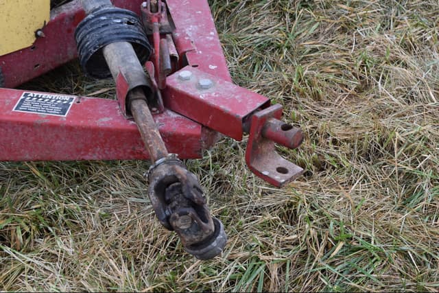 Image of New Holland 355 equipment image 3