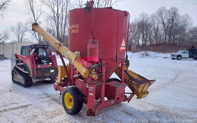 Image of New Holland 355 equipment image 4