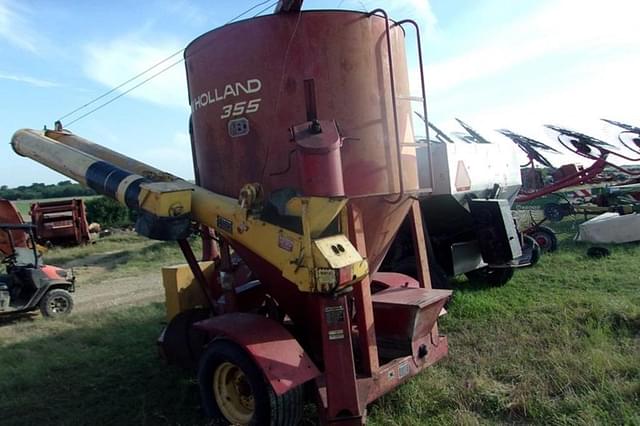 Image of New Holland 355 equipment image 1