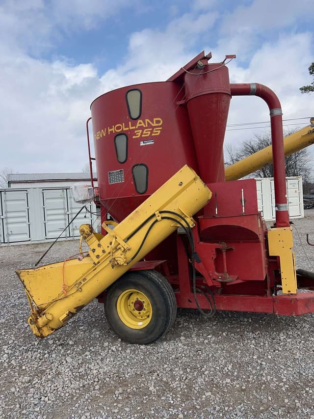 Image of New Holland 355 equipment image 1