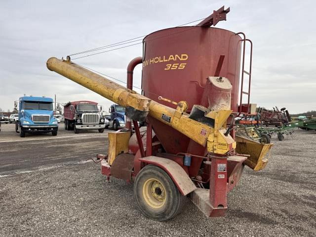 Image of New Holland 355 equipment image 1