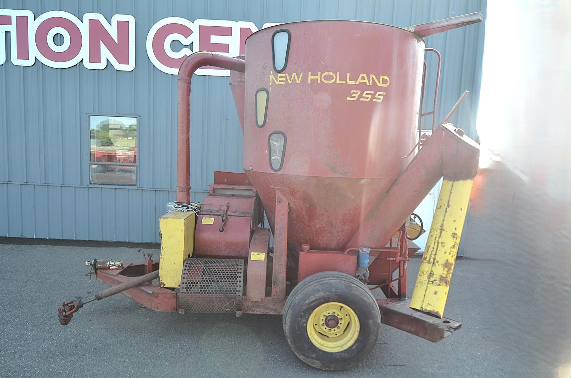 New Holland 355 Equipment Image0